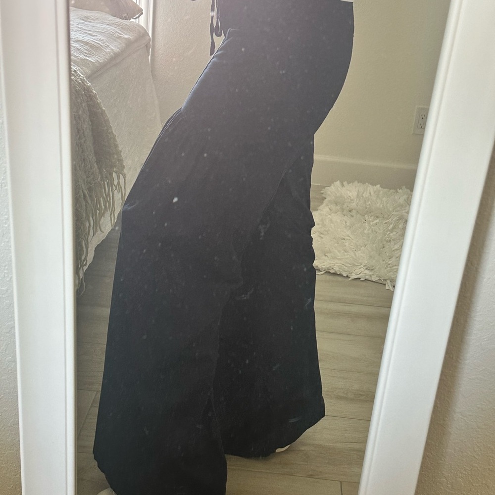 XCVI Navy Blue gathered and flared Pants - Picture 5 of 12